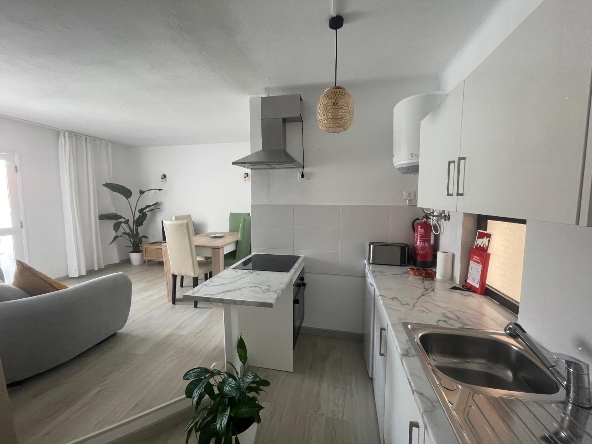 New! Apartment 50 Meters From The Beach Carvoeiro  Extérieur photo